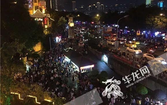 ������������缶���У�����λ�Ӱ��ף�