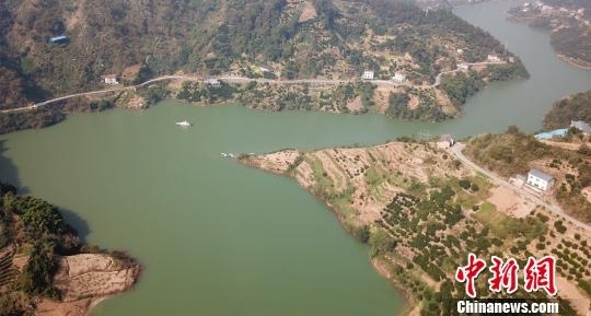 三峡库区破获一起破坏长江环境资源案