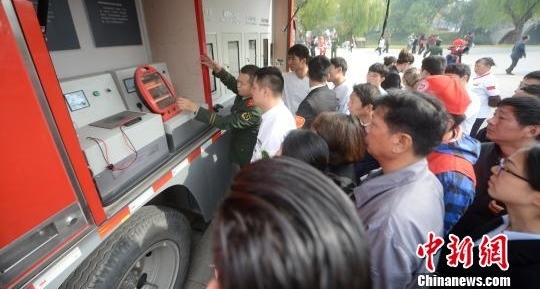 �������ڡ�����������Ա������롱��������