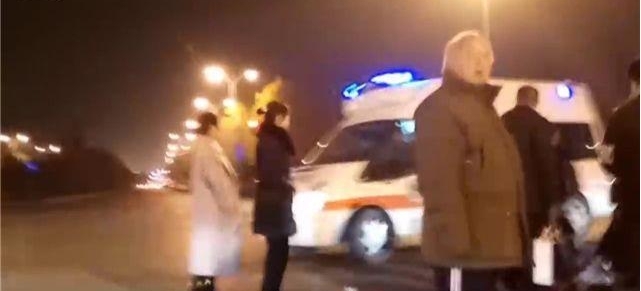 ����ҹ����ײ������·���� �ڶ�����˴��ֻ���Ļȡ������