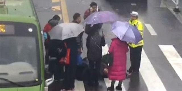 ���˱��綯���ҵ��ڵ� ������Ϊ���ɡ20���ӵȴ���Ԯ