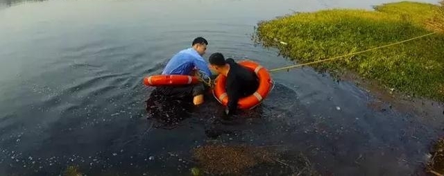 ����Ծ������ˮ������˭��Ϊ��˭