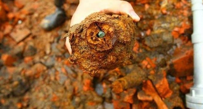 �����ڵؽ��·������ȴ�ڳ����ࡰΣ����Ʒ�����������˺���