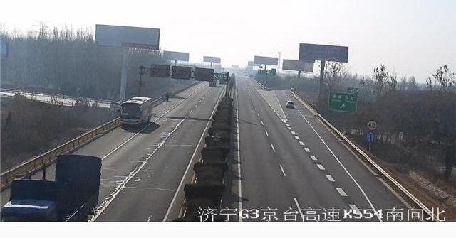 【违法行为曝光】客车违法停车上下乘客 记12分
