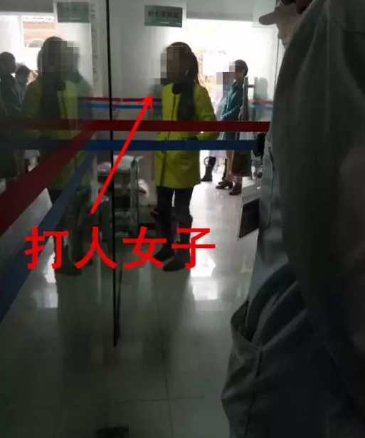�γ�һŮ��ʿ�޹������˴� ��ʿ�����ұ��ң�