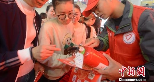 �������ڡ�����������Ա������롱��������