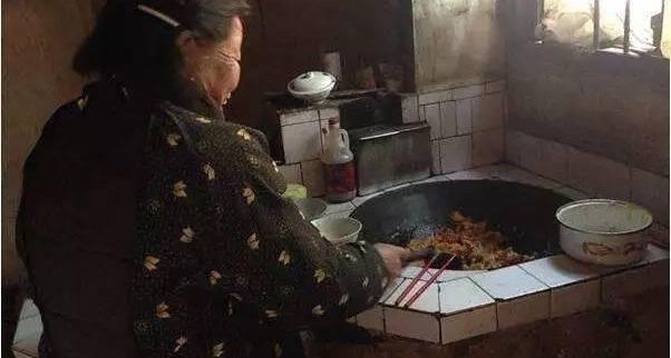 ʵ��ũ��ĳ����������ֻ�����������࣬ũ��ĺ���ȴ����������