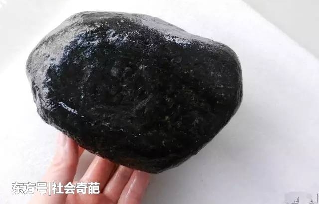����������һ���ʯͷ���������ʸ����־��ǵ��������ԭʯ