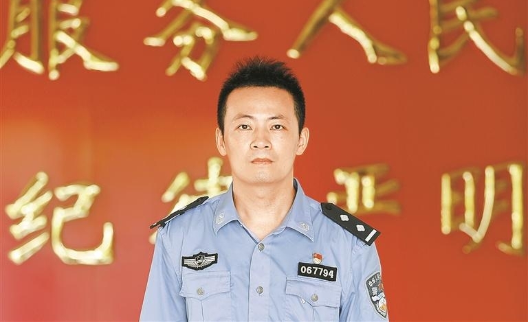 罗经模:坪山警队的“刑侦悍将”