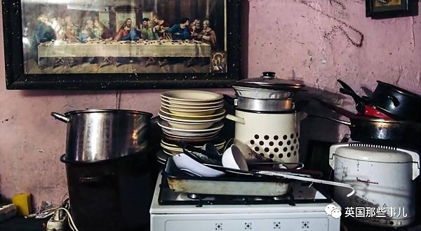 �������еĵ��£�һ��������С����ˮ�����������ס��������������������