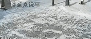 ������·�ϣ���һ�����ҽ������Ͳ�һ�롱��