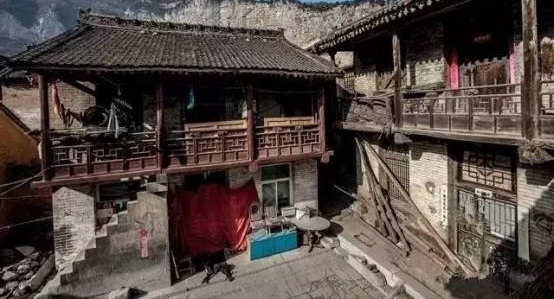 ��һ�尮һ��֮�κӴ壺б���⣬��ѻ���㣬��ˮ�ƹ´�...