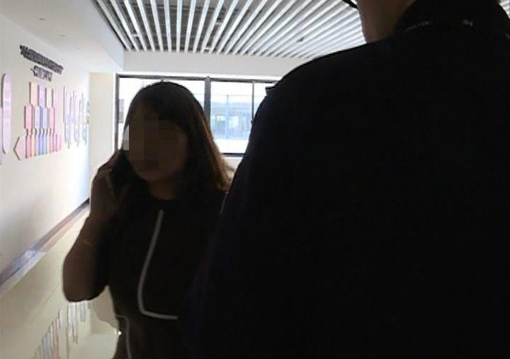 女员工报警谎称遭老板强奸 老板道出原委:她怕我打她就打电话