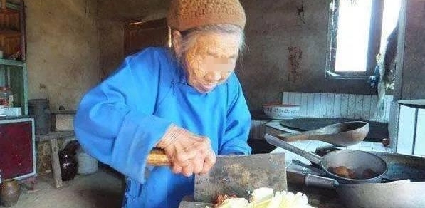 ʵ��ũ��ĳ����������ֻ�����������࣬ũ��ĺ���ȴ����������