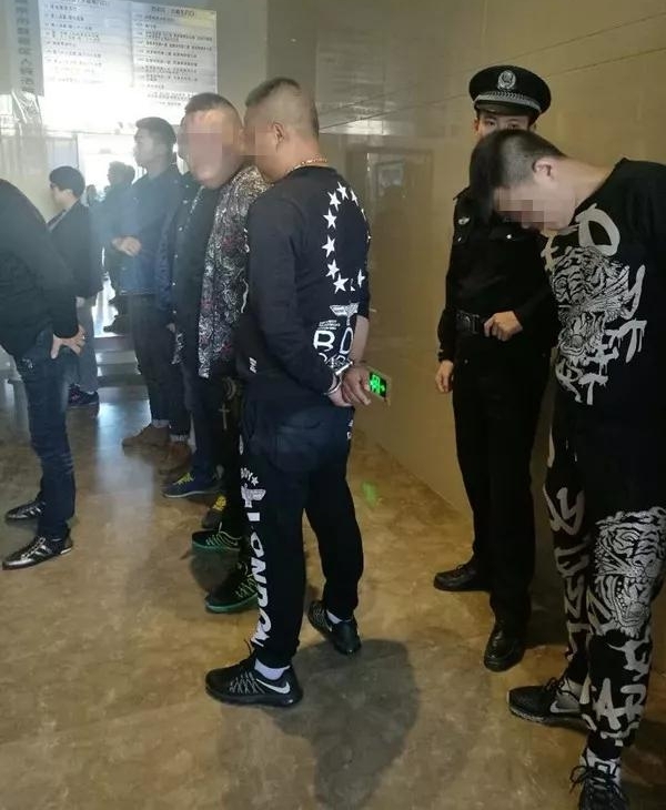 ���գ���Ժ��Ѻ�����ƳǸ�����������Ա��ͣ