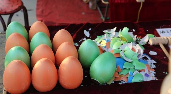 ������С���ҡ��𵰡����н� ���������ƭ������Ǯ��è��