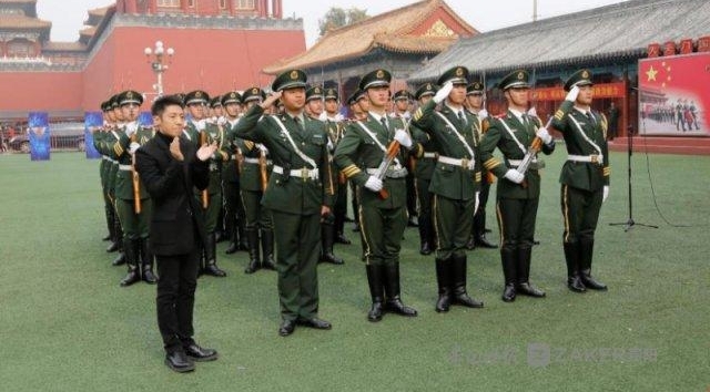 ���커����������һ������ս�����ܡ�