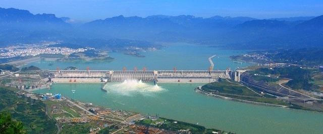 湖北香溪长江公路大桥预计2019年通车,联通三大世界级景点