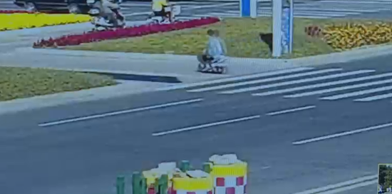 ������������Ħ�У���������ɲ��һ������ ��ͷ�Ⱦ�ĦС����Ȧ