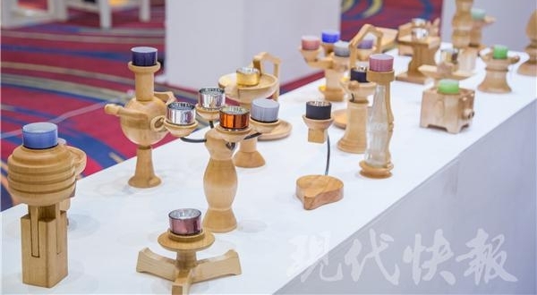 �Ͼ�������Ĵ�����˭�ң�Χ����ί��ѡ����ǰ���۵�����