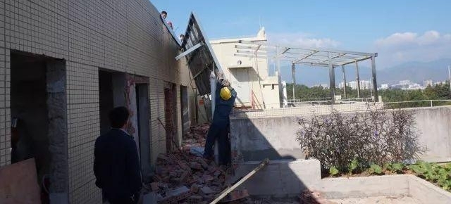 ����ͨ���ܡ�Ȧ�����Լ�Ժ����ƽ�ǹܣ��������4�����Ҷ����ˣ�