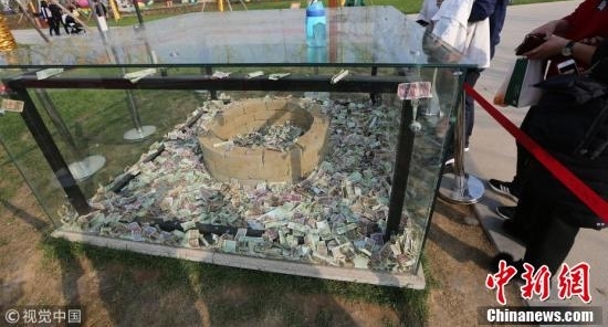 �������ﱻ����Ը�� �ο���������Ǯ