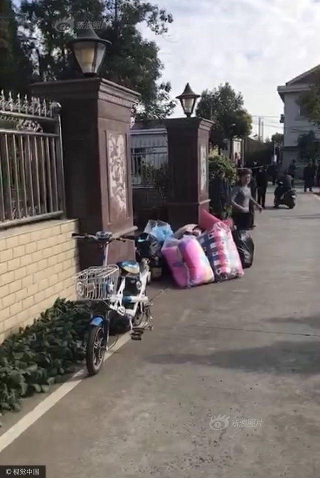 ���������з���̮������ 75��Լ300��������ȫ����