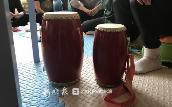 ��Ⱥ����ĸ�ס�Ư���ڱ��� Ϊ�չ˶��ﲻ�ʹ�;