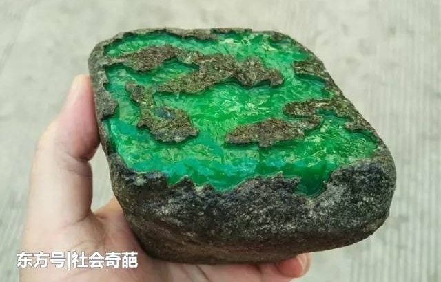 ����������һ���ʯͷ���������ʸ����־��ǵ��������ԭʯ