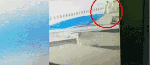 ����һĻ���ս������ӷɻ��ϵ�����������
