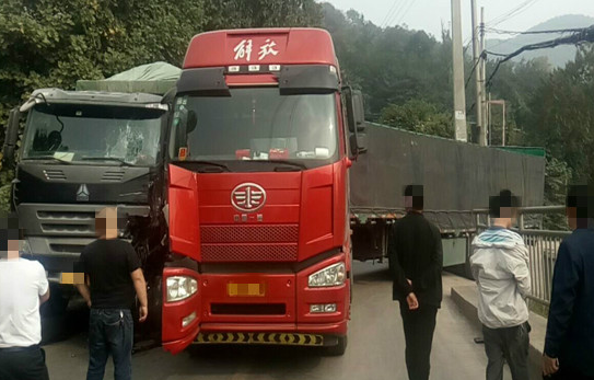 �񾯻��پ�Ԯ����һ���ػ���ͨ�¹�
