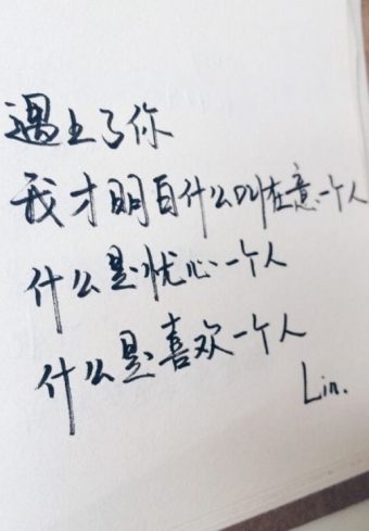 ˸