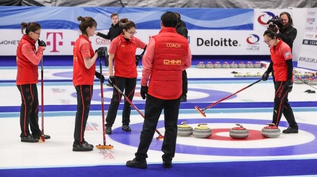 �й�����Ů�ӻ�ƽ�����»�����ʸ�