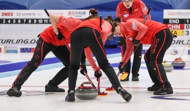 �й�����Ů�ӻ�ƽ�����»�����ʸ�