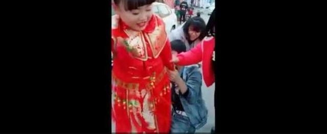����ֳ����ܵ����Ž���᲻���ߣ���һĻ������׷��������ѹ���