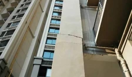 南宁一小区交房不到一年,竟变成这样,网友:这房送我都不敢住!