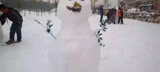 �̵�����80��90����Ķ��죬��Щ�ж�˲��