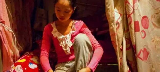 广东一个90后美女农民工: 工地上常遭遇尴尬, 难以启齿