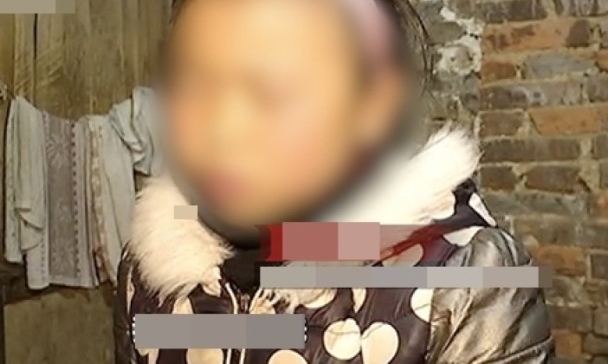 ��ʦΪɶ����ͷ��Сѧ��Ϊ��ʦϴ�룬�������꣬У���Uѧ����Ը��