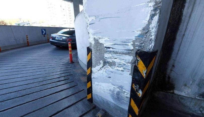 ��ţͣ��������������������Ů˾����;�ſޣ�һ���˿�����ȥ