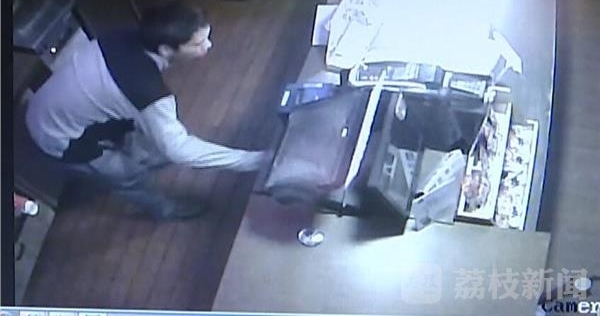 门窗无损,店铺却被盗?原来是小偷使了“怪招”
