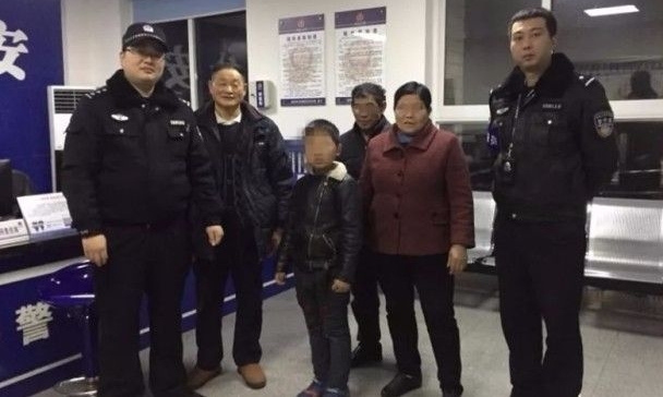 ���������̷�Ǯ�±������10����ͯ�����ͷ10���죬�ջؼ�