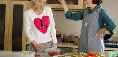 儿媳妇,你嫁到我家了,房产证上加上我的名字不应该吗?