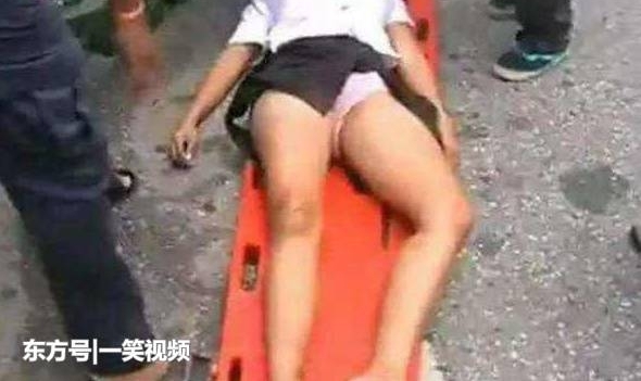 һ��С�����������ﳵ�𣬷������������벻����һĻ��ʲô���