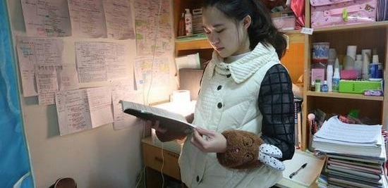 ��Ůѧ�ԡ��汾�ʼǡ��ߺ� ���ѣ���������Ʒ