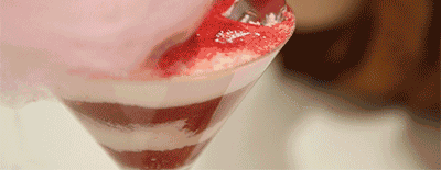 ������8���ɫ������������ȫ����Ů�ģ������ǣ�