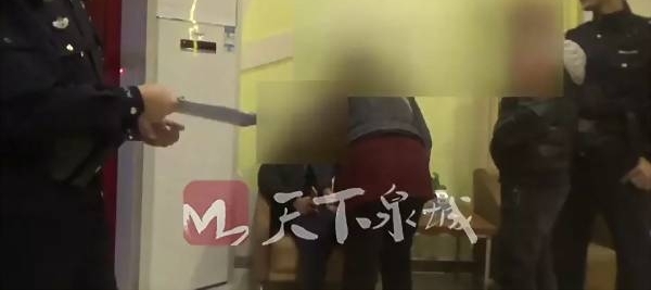 ����飡����Һ��С�ﾹҪ��������ɱ �����񾯻���ǰ����Σ��