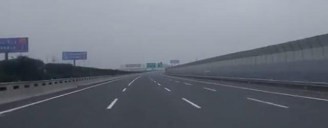 С���Ӹ����Ͽ���������ȫ��ֻ���Լ�һ���� һ������