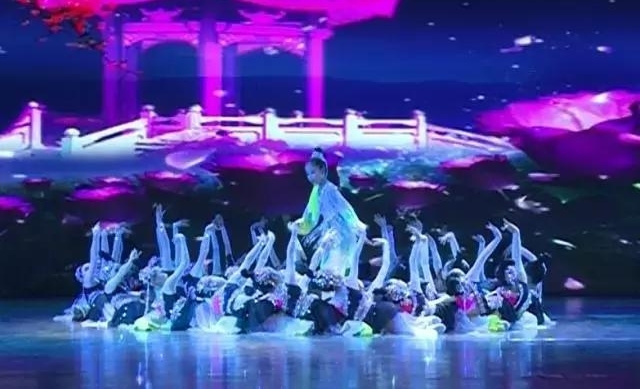 ������������̨���ϲ��������ɹ��������ϻ���2017����ջ㱨�ݳ�