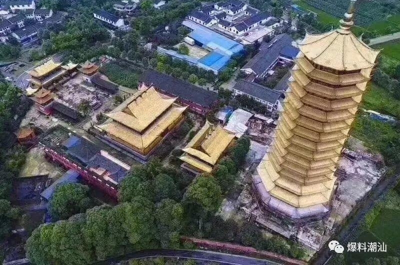 ���Ǹ���΢��Ⱥ�贫���¥��𣡺ųơ����޵�һ��ľ�������ջ�